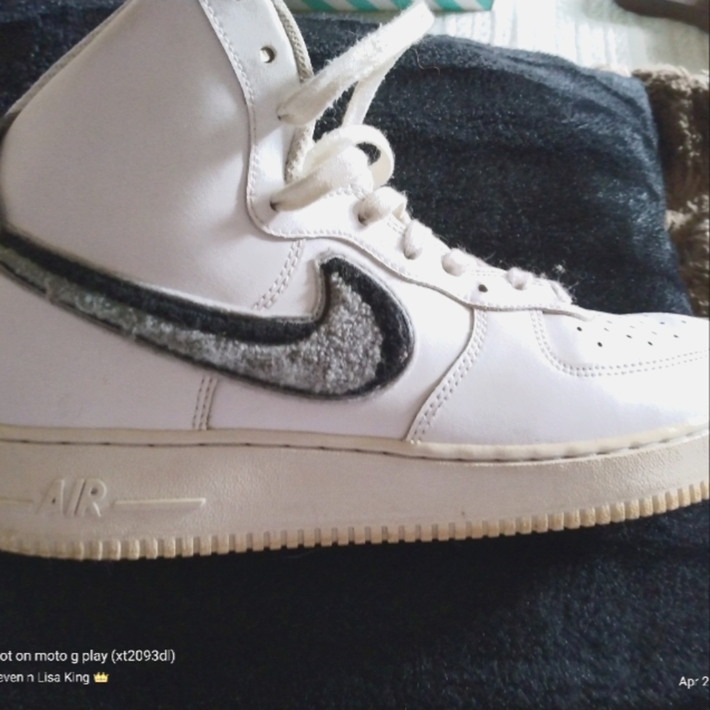 Men's Nike sneakers
